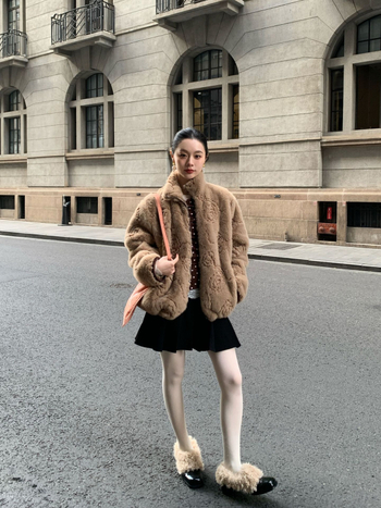 Palton scurt pentru femei, cu blană căptușită, guler înalt, Iarnă 2025, material poliester, model F7155