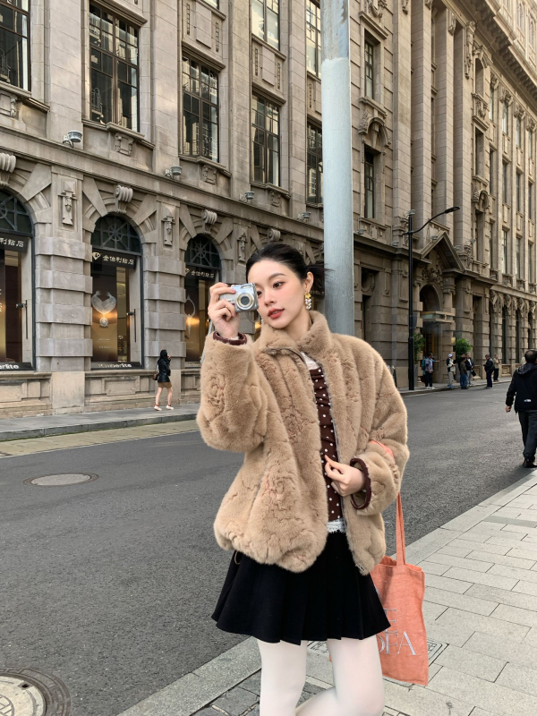 Palton scurt pentru femei, cu blană căptușită, guler înalt, Iarnă 2025, material poliester, model F7155