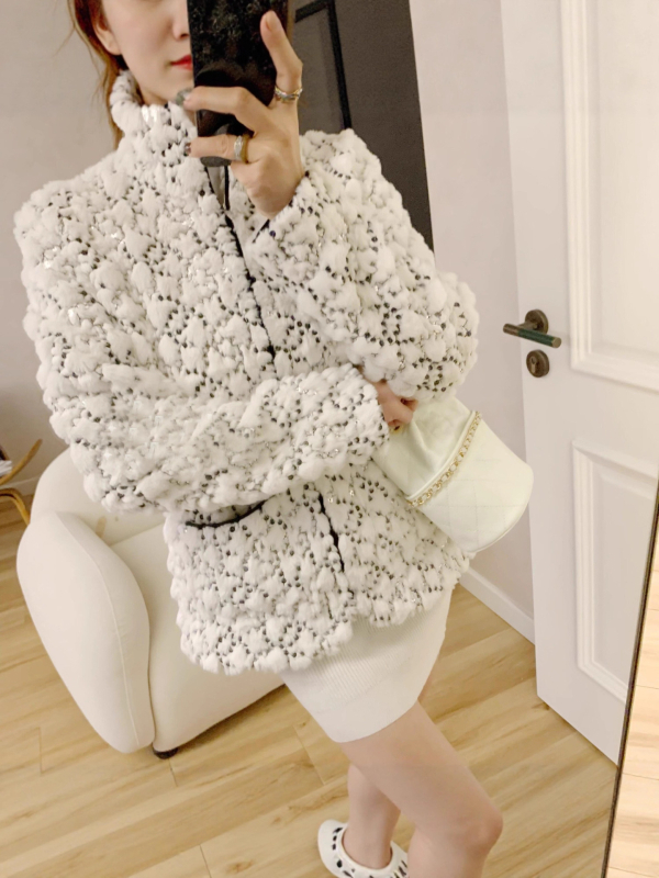 Palto din blană artificială cu paiete, stil Xiaoxiangfeng, guler stand, mâneci lungi, lungime medie