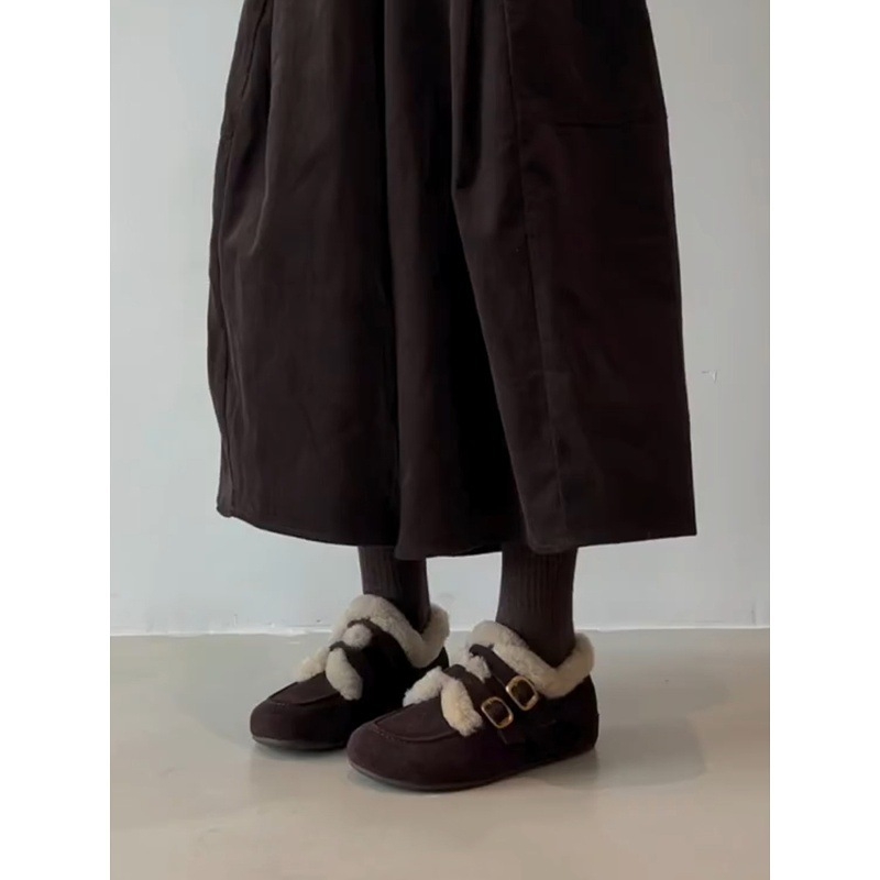 Loafers dama din piele de miel, în stil retro, cu întărire internă, vârf rotund, curele cu catarame duble, căptușeală caldă din lână