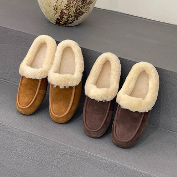 Loafers cu vârf drept, din pluș sintetic, căptușite cu lână artificială, talpă din cauciuc, toc plat redus