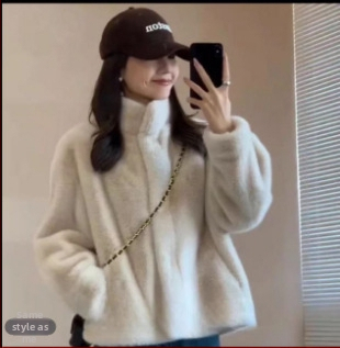 Palton damă din blană de nurcă, lungime scurtă, guler înalt, pluș moale, iarnă 2025, țesătură lână artificială, principală țesătură piele artificială 50–70%