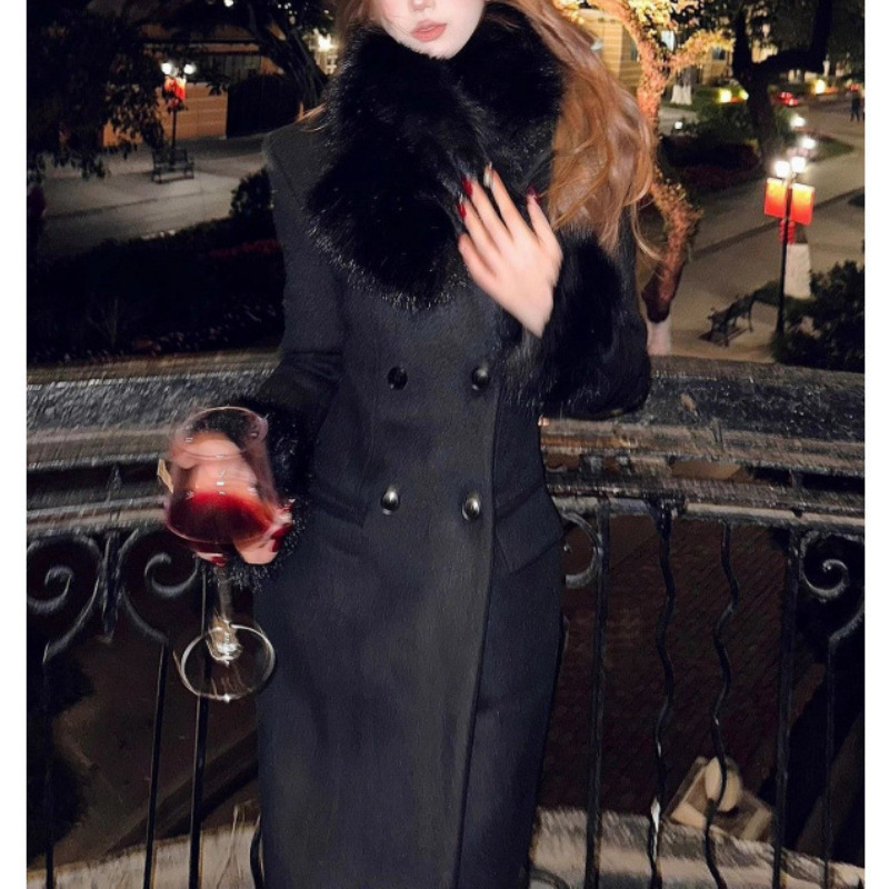 Palton din lână reversibil pentru femei - lung, talie în formă de clepsidră, guler polo, textură reliefată, guler din blană artificială, mâneci lungi