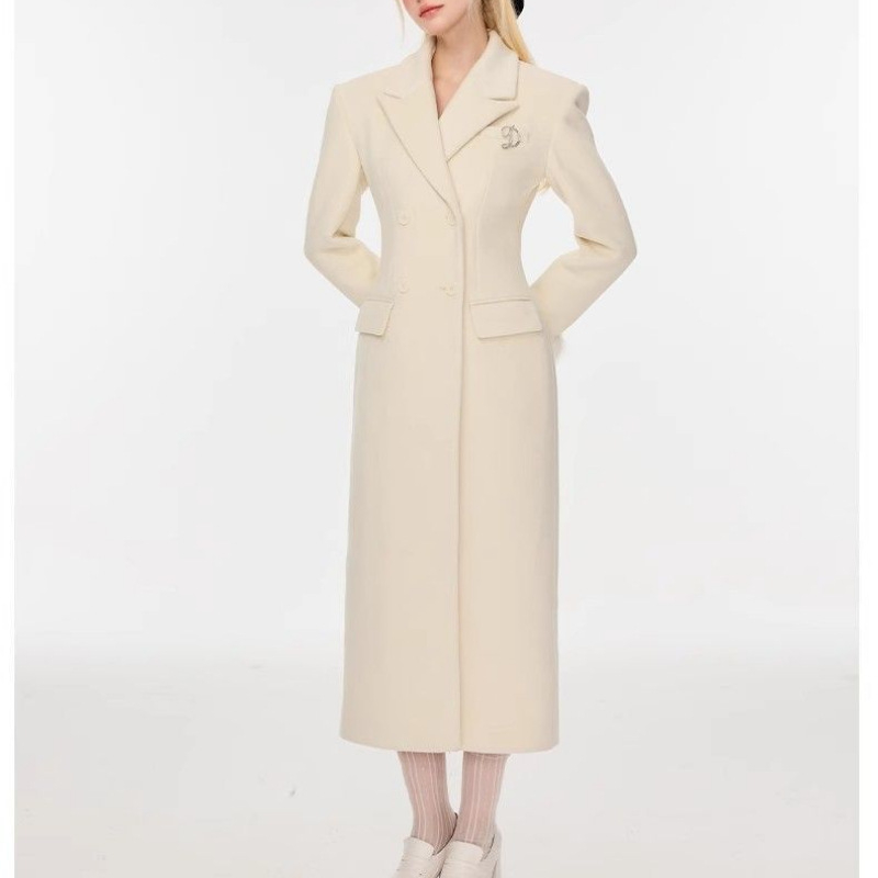 Palton din lână reversibil pentru femei - lung, talie în formă de clepsidră, guler polo, textură reliefată, guler din blană artificială, mâneci lungi