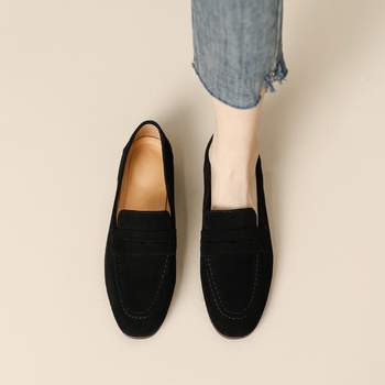 Loafers de damă cu căptușeală din pluș — partea superioară din superfibră, talpă din cauciuc, toc mic