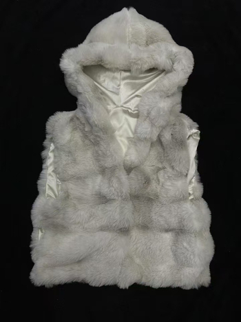 Női műnyúl szőrme mellény kapucnival, ujjtalan, öko-barát szőrme, téli 2024