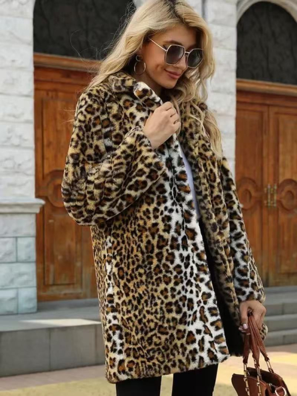 Kaput s leopardnim uzorom od lažnog krzna, džepovi, opuštenog kroja, produžena duljina, superdugi rukavi, rever