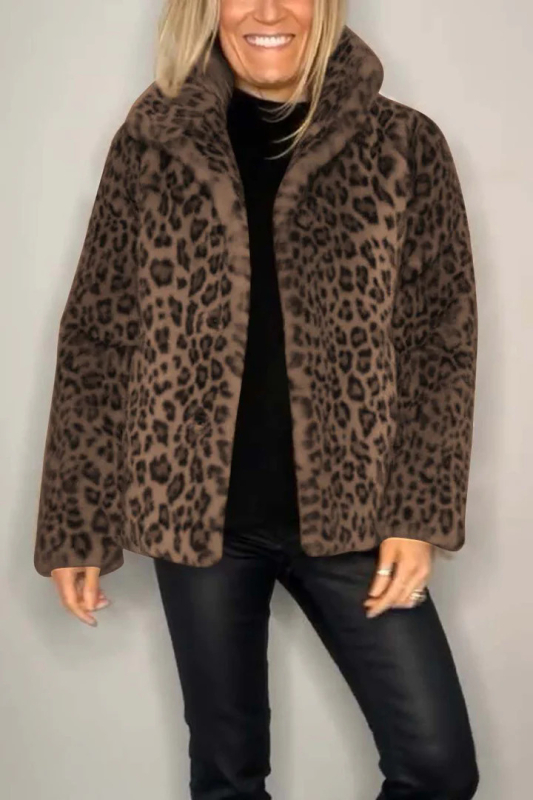 Ženski vuneni kaput s leopard uzorkom, rever, zatvara se s dva gumba, kratkog kroja, jesen 2024