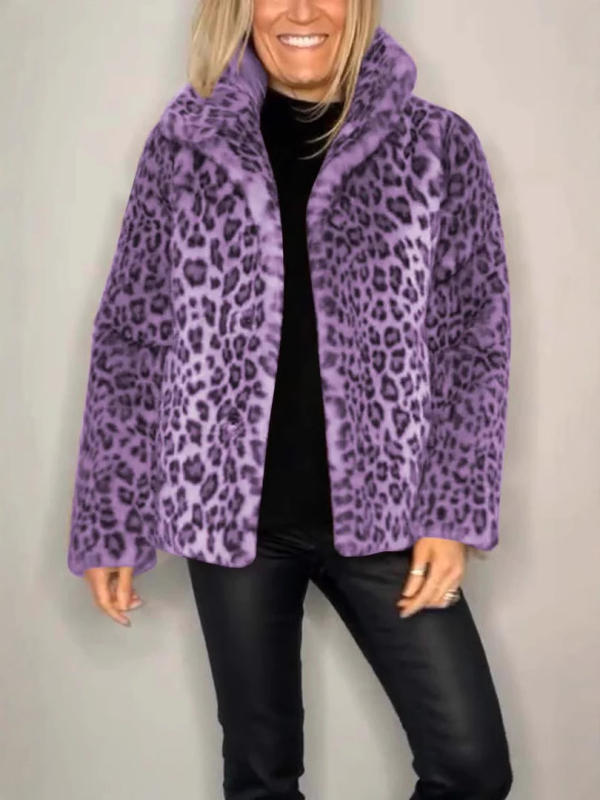 Ženski vuneni kaput s leopard uzorkom, rever, zatvara se s dva gumba, kratkog kroja, jesen 2024