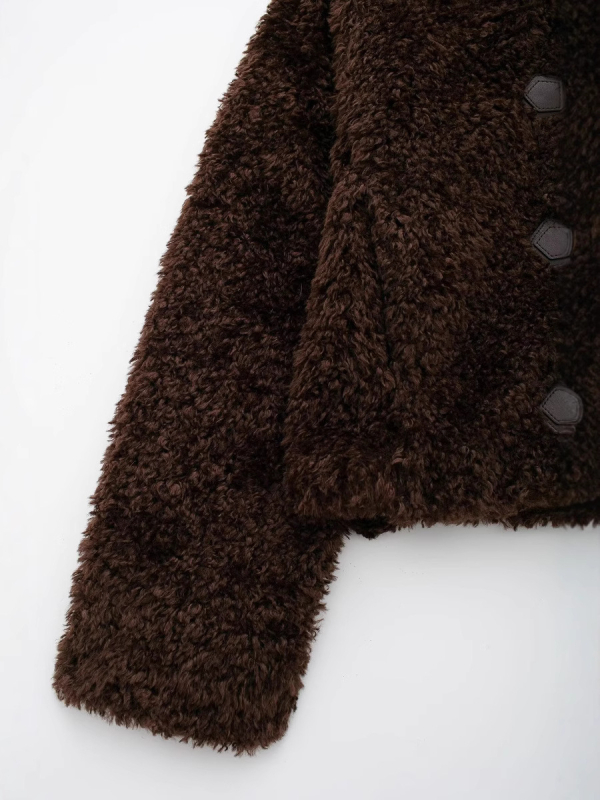 Kaput s efektom krzna, Maillard čvor kopča, polarni fleece tkanina, širok kroj, kapuljača