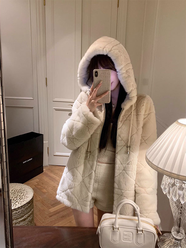 Дамско палто с качулка от полиестер, патчворк дизайн, свободен силует, средна дължина, цип отпред