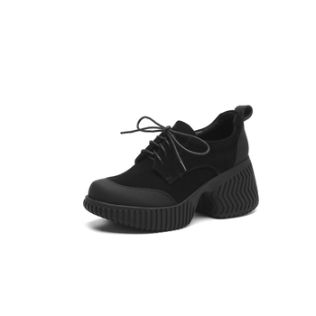 Лоуфъри с кравешка кожа, агнешка подплата, 6–8 см височинен ток, гумена подметка