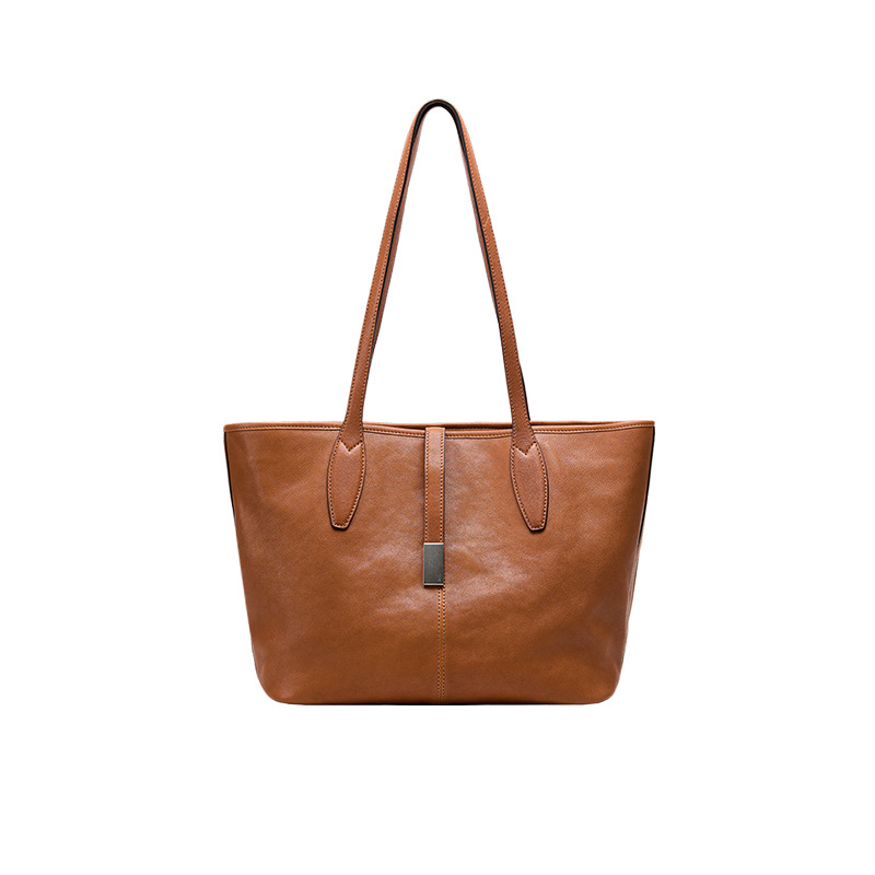 Naise jaoks sobiv Tote kott ehtsast nahast, taimekäsitletud lambanaha, horisontaalne ristkülikukujuline siluett, tõmblukk-kinnisus, sünteetiline vooder