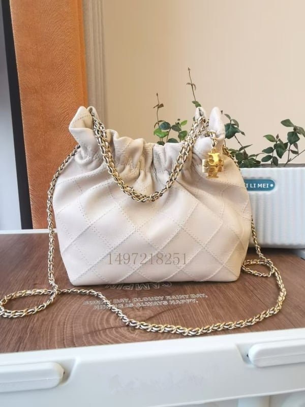 FLEMING TOTE kott lambanahast ärireiside jaoks, horisontaalne ruudukujuline kuju, kanvas vooder, sisemine ID tasku ja tõmblukuga tasku