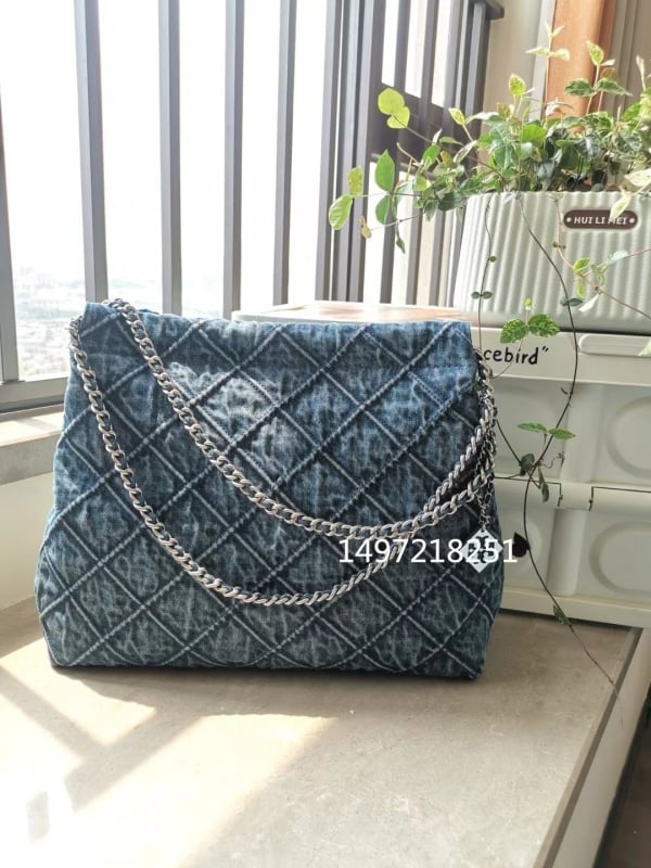 FLEMING TOTE kott lambanahast ärireiside jaoks, horisontaalne ruudukujuline kuju, kanvas vooder, sisemine ID tasku ja tõmblukuga tasku