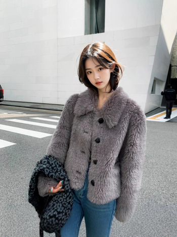 Palton de femei din lână cu blană de miel, stil Tosca scurt, cu blană integrată pentru iarnă, mâneci lungi, guler polo