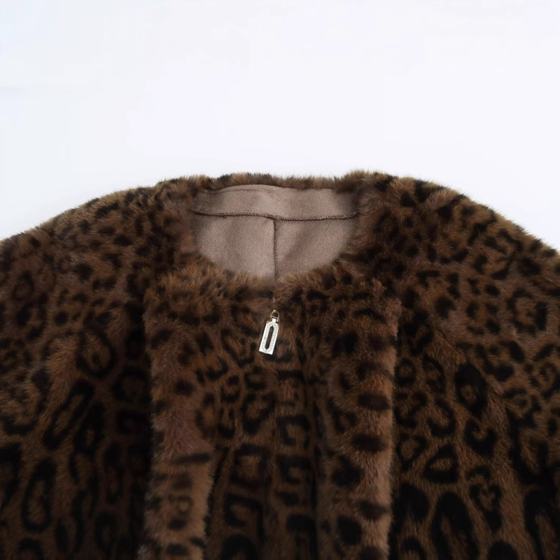 Jachetă pentru femei din blană artificială cu imprimeu leopard, guler rotund, fermoar, mâneci lungi, material amestec, iarnă 2024, brand Gentleman Resident
