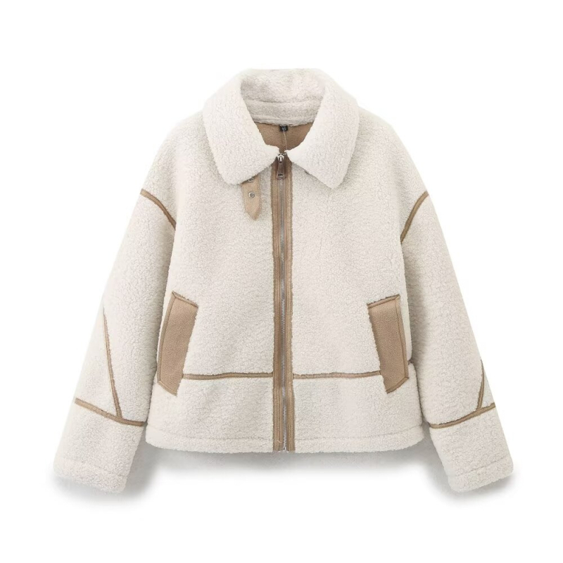 Kaput s panelima umjetne ovčje kože i fleece obloge, prednji zatvarač, dugi rukavi, srednja debljina, duljina 50–65 cm, mješavina poliestera 50–70% i 30–50%