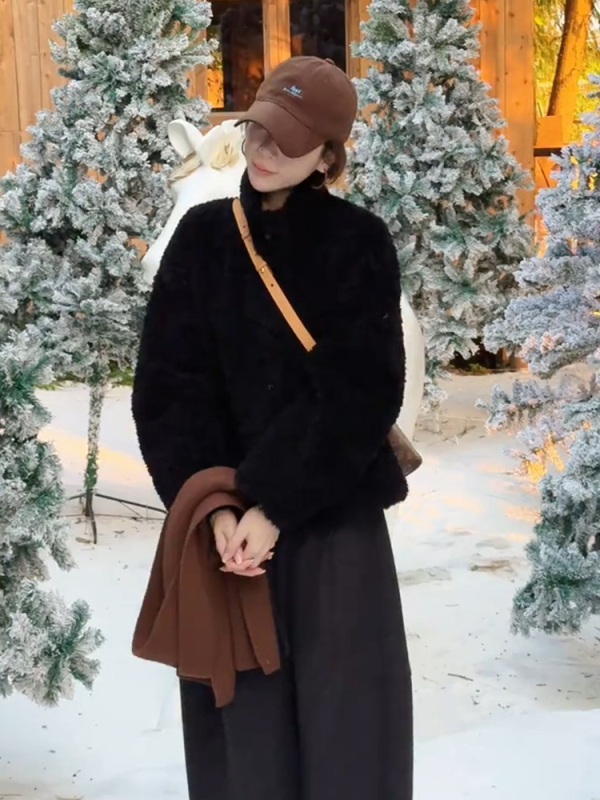 Korejski stil vintage kaput od lažne ovčje dlake za žene, jesen-zima 2025, elegantan i svestran