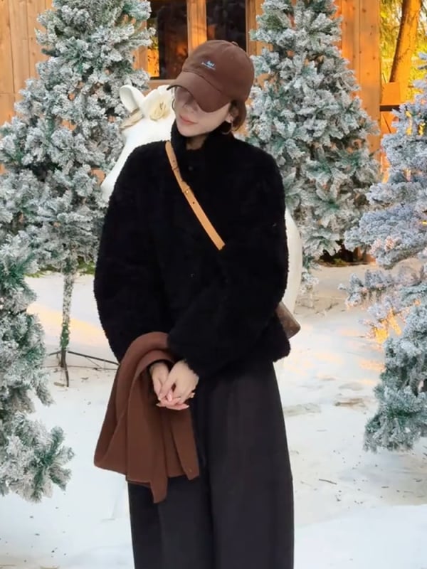 Korejski stil vintage kaput od lažne ovčje dlake za žene, jesen-zima 2025, elegantan i svestran