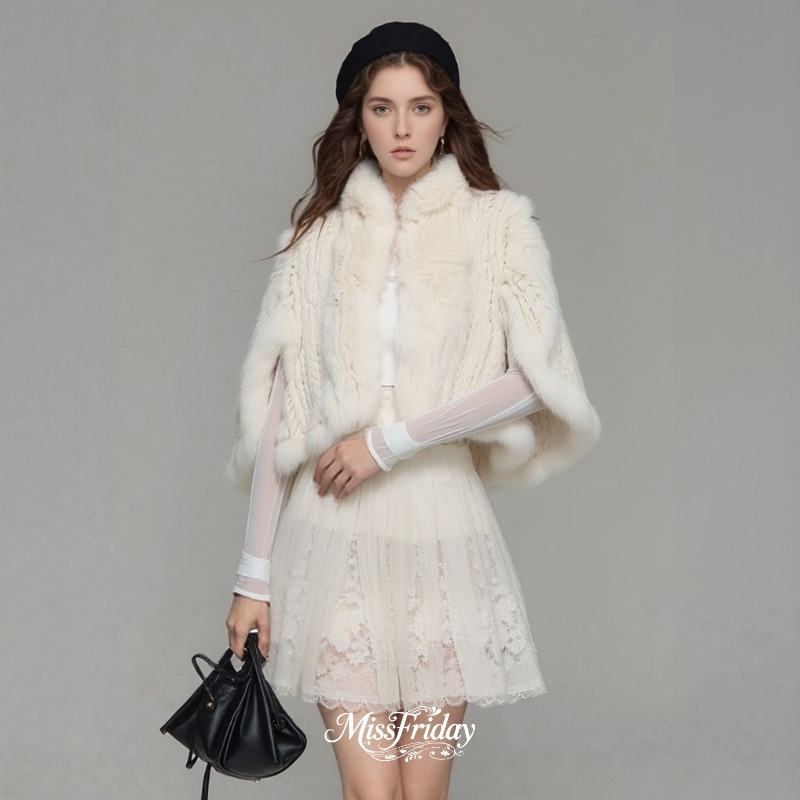 Pelerină din blană de vulpe, guler de blană, mâneci în stil bat, guler înalt (blană naturală)