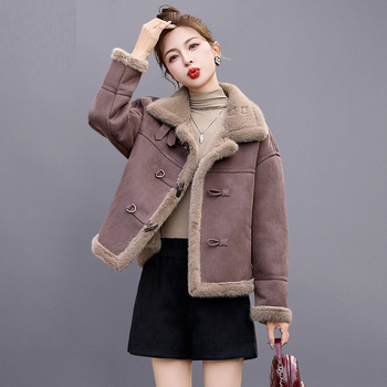 Jakna od deerskin velura, debela, polo ovratnik, jednoredno kopčanje, duljina 50–65 cm