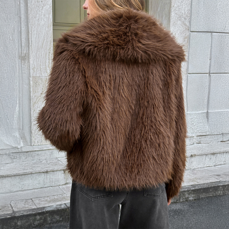 Дамско палто от полиестер 95%+, плюшена материя, гъста тъкан, свободен силует, дълги ръкави, без гладене