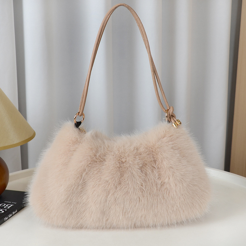 Γούνινη τσάντα σε αστικό μινιμαλιστικό στυλ — οριζόντιο τετράγωνο σχήμα, φερμουάρ κλεισίματος, επένδυση πολυεστέρα, τρισδιάστατη κατασκευή