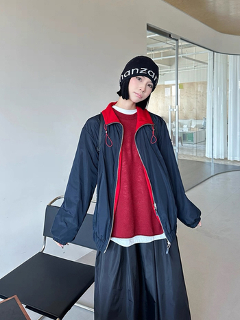 Ζακέτα από μαλλί και πολυεστέρα με φερμουάρ, μονόχρωμη, χαλαρή γραμμή, μεσαίο μήκος, φθινόπωρο 2025, casual ιαπωνοκορεατικό στυλ