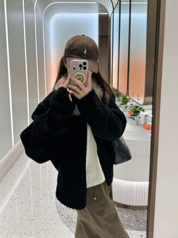 Γυναικείο παλτό με μεσαίου μήκους συνθετική γούνα και γούνα στον γιακά, casual χειμερινή εξωτερική ένδυση, 2025