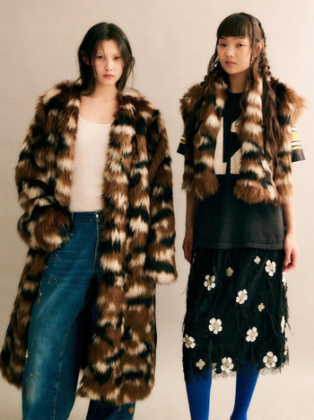 Γυναικείο παλτό από συνθετική γούνα, V-λαιμό, μακριά μανίκια, χειμώνας 2025