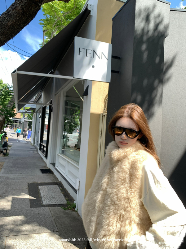 Γιλέκο από συνθετική γούνα με σταθερό γιακά, χωρίς μανίκια, κοντό σχέδιο, πολυεστερική ύφανση, για γυναίκες, άνοιξη 2025