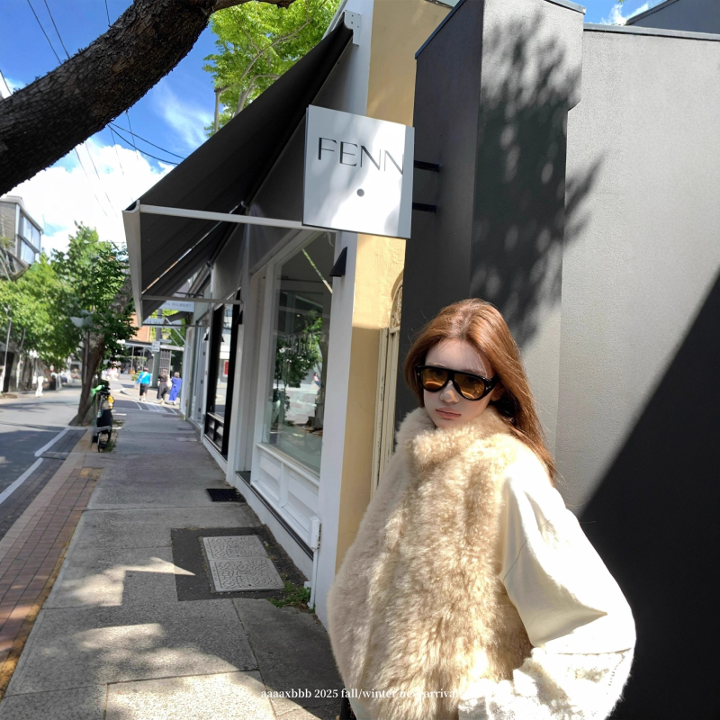 Γιλέκο από συνθετική γούνα με σταθερό γιακά, χωρίς μανίκια, κοντό σχέδιο, πολυεστερική ύφανση, για γυναίκες, άνοιξη 2025