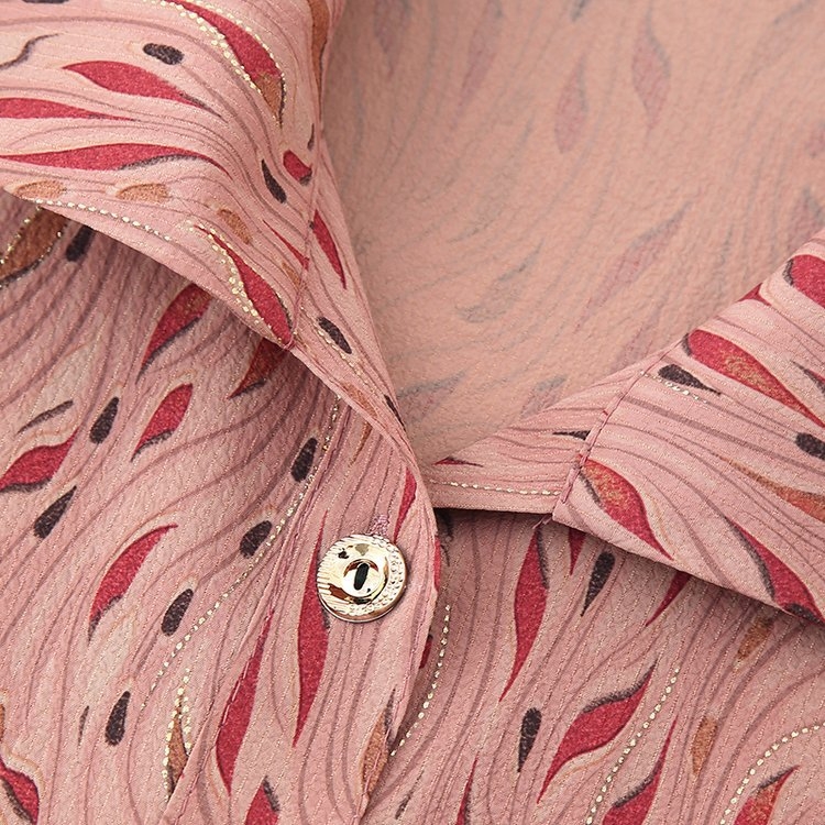 Cămașă pentru femei în vârstă — țesătură bumbac-poliester, Primăvara 2025, conținut fibre ≤30%, imprimeu, stil de birou