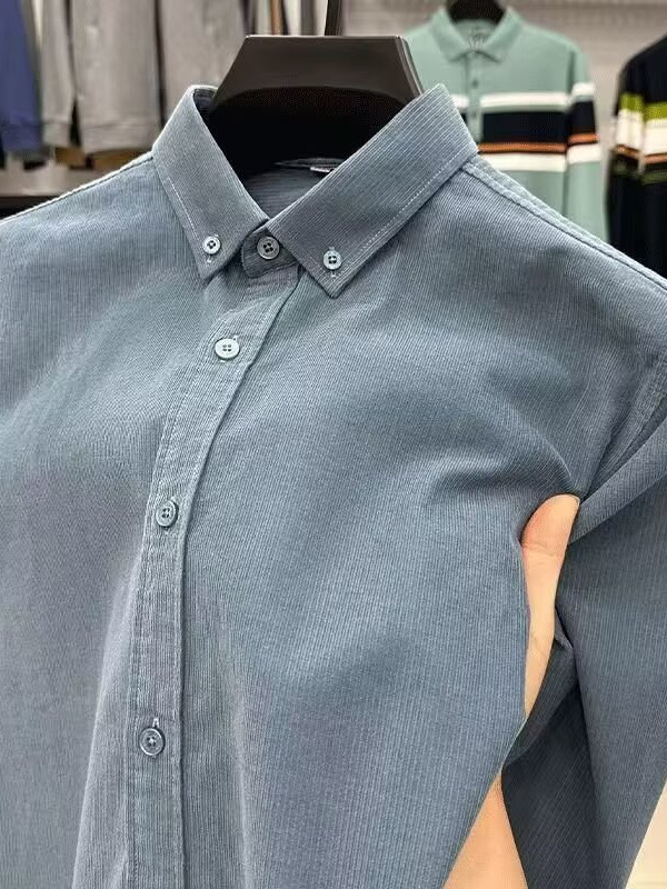 Muška corduroy košulja s dugim rukavima, jednofarban stil, izšivani detalji, lagani slojeviti komad
