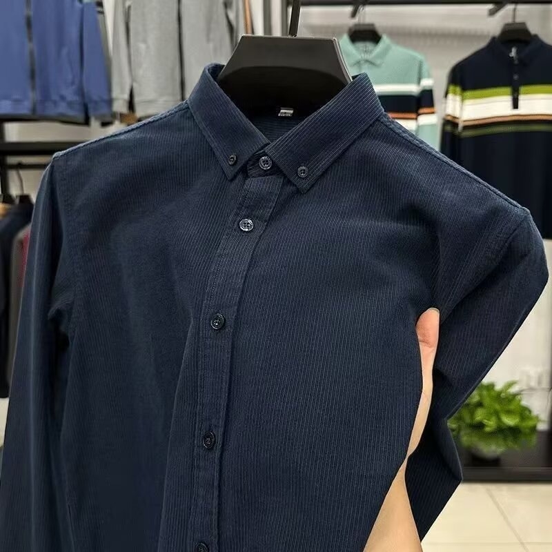 Muška corduroy košulja s dugim rukavima, jednofarban stil, izšivani detalji, lagani slojeviti komad