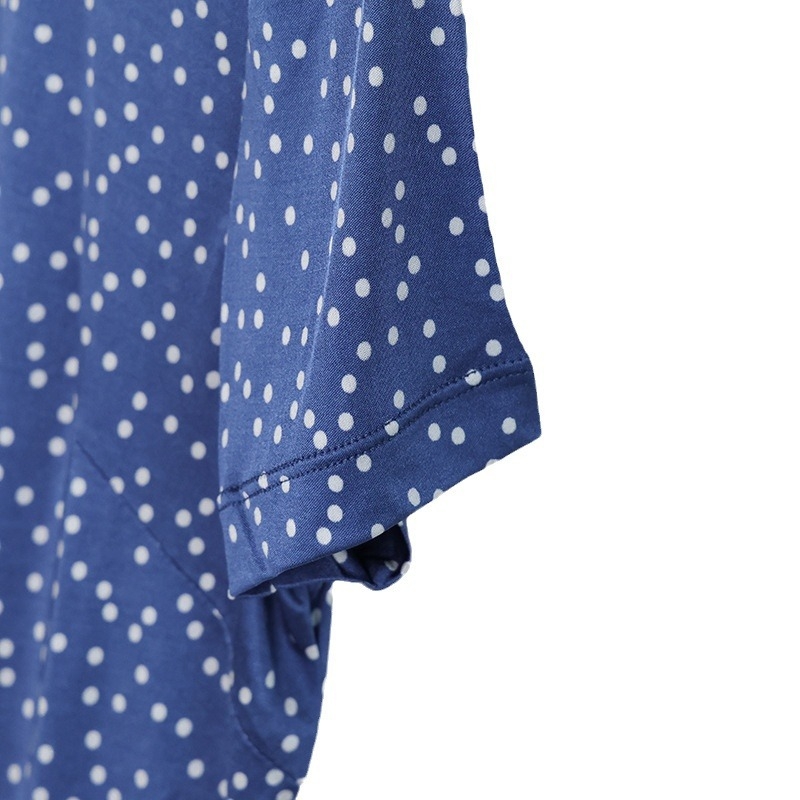 Mulberry Silk felső laza szabású gallérral, rövid ujjú, geometriai mintázat, nyár 2025