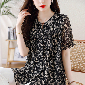 Šifoonist top V-kaelusega, vaba lõige, 3/4 varrukad, keskmise pikkusega