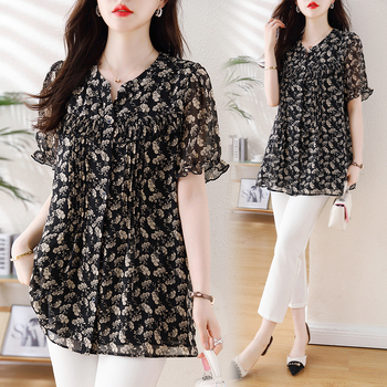 Šifoonist top V-kaelusega, vaba lõige, 3/4 varrukad, keskmise pikkusega