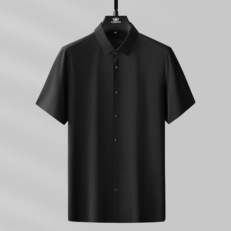 Muška kratka košulja, bezšivni spoj, jednobojna svileno-lyocell smjesa, prozračna, ovratnik tip lapel, poslovni stil za putovanja