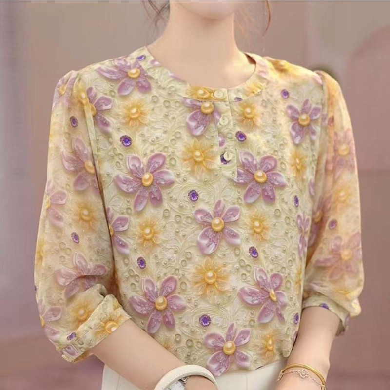 Ženska šifon bluza u zlatnoj boji, lagani luksuz, ljetni top, mršav i elegantan izgled
