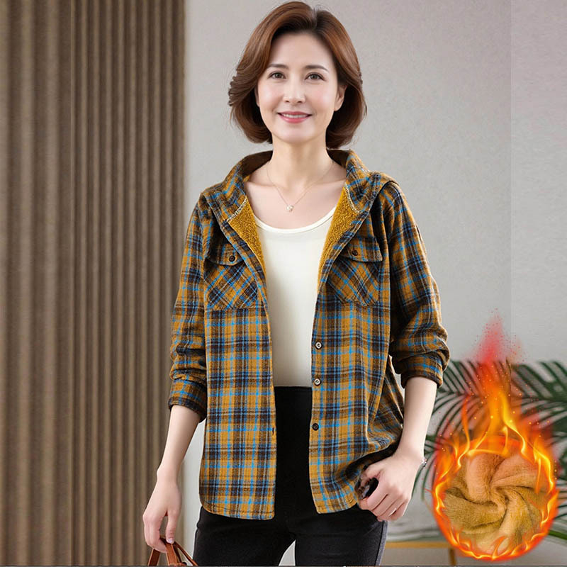 Košula s kapuljom u karirano patchwork casual stil, slobodan kroj, poliester 50–70% sadržaj, normalna duljina 50–65 cm