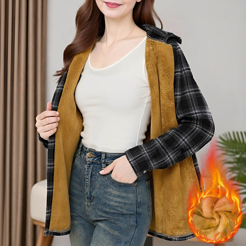 Košula s kapuljom u karirano patchwork casual stil, slobodan kroj, poliester 50–70% sadržaj, normalna duljina 50–65 cm