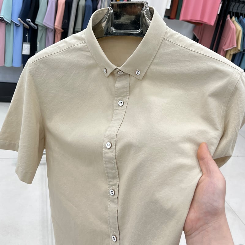 Cămașă de bărbați cu mânecă scurtă, combed cotton (40-count), mercerizată, guler ascuțit