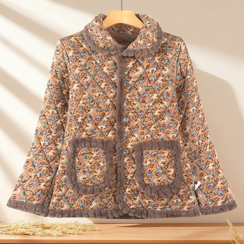 Moteriška medvilninė pūkuota striukė su fleece pamušalu, polo apykaklė, trys mygtukai, geometrijos raštas, žiema 2025