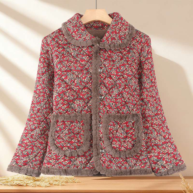 Moteriška medvilninė pūkuota striukė su fleece pamušalu, polo apykaklė, trys mygtukai, geometrijos raštas, žiema 2025