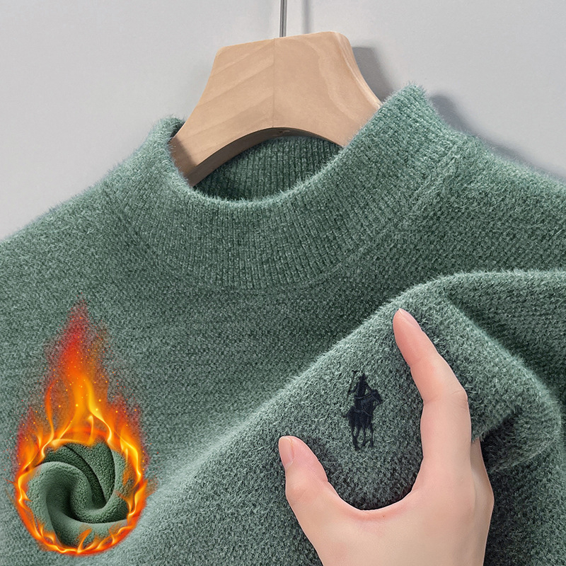 Pulover za muškarce srednje dobi, s flis podstavom, pleten od Mink velvet, s polu visokim ovratnikom, širokog kroja
