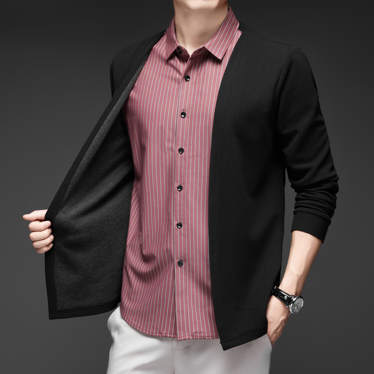 Cardigan tricotat cu guler rever, croială lejeră, mâneci lungi (Poliester 96,8% + Spandex 3,2%; respirabil; spălare la mașină; lansare toamnă 2025)