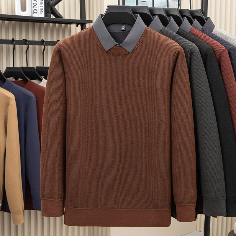 Žieminis megztinis su fliso įdaila ir jacquard mezgimo raštais, marškinėlių tipo apykaklė, laisvas kirpimas, ilgomis rankovėmis