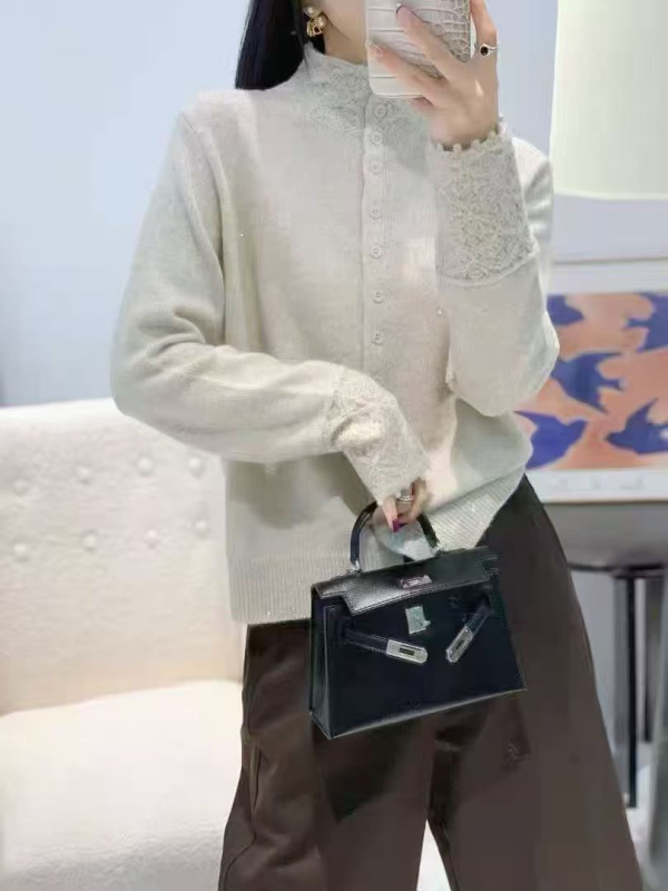 Cardigan damă din amestec de lână, cu guler înalt și paiete, croială lejeră, tricot jacquard, nasturi frontali